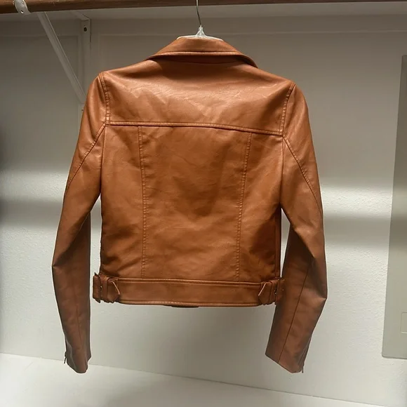 Faux leather jacket - Picture 2 of 5